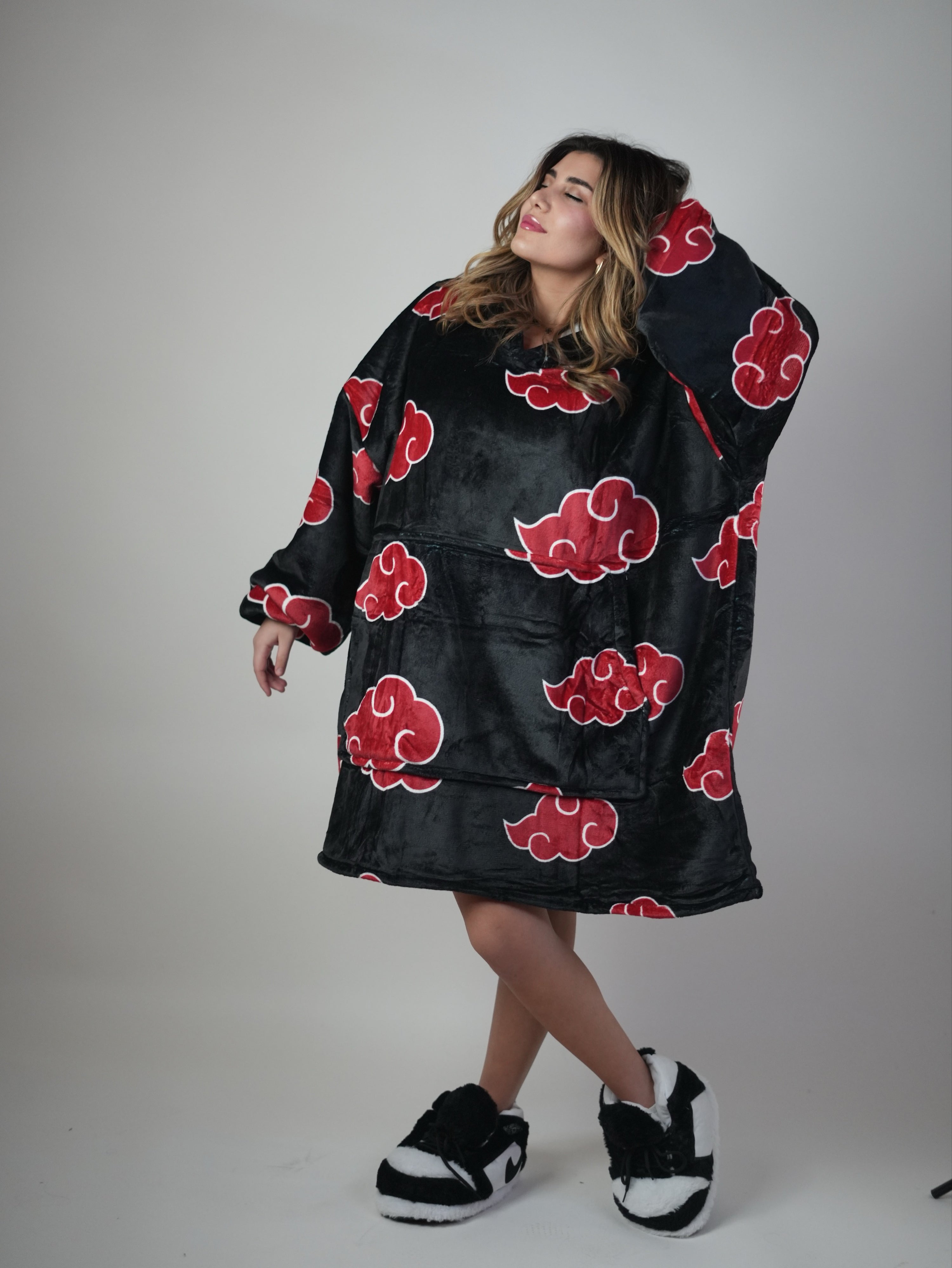 Cozy Naruto 🍥 – Oversized Hoodie Blanket