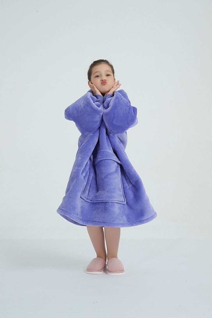 Blue oversized wearable blanket hoodie for girls, sherpa-lined with large front pocket and hood – cozy winter loungewear ideal for home, lounging or gifting in Lebanon